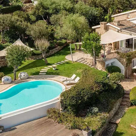 Andrea Luxury In Villa *