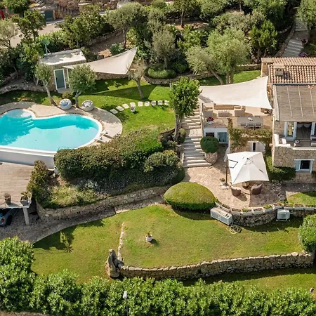 Andrea Luxury In Villa Porto Rotondo